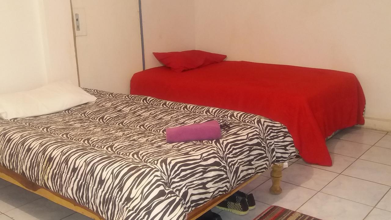 Kumunzi Backpackers Pansiyon Lusaka Dış mekan fotoğraf