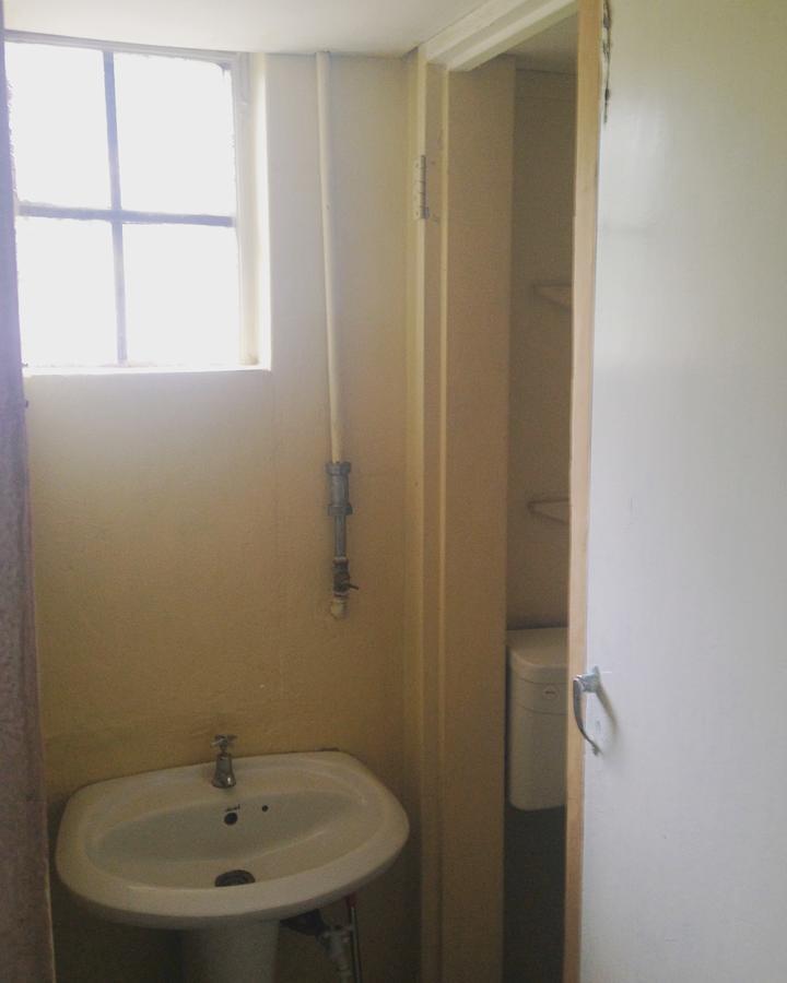 Kumunzi Backpackers Pansiyon Lusaka Dış mekan fotoğraf